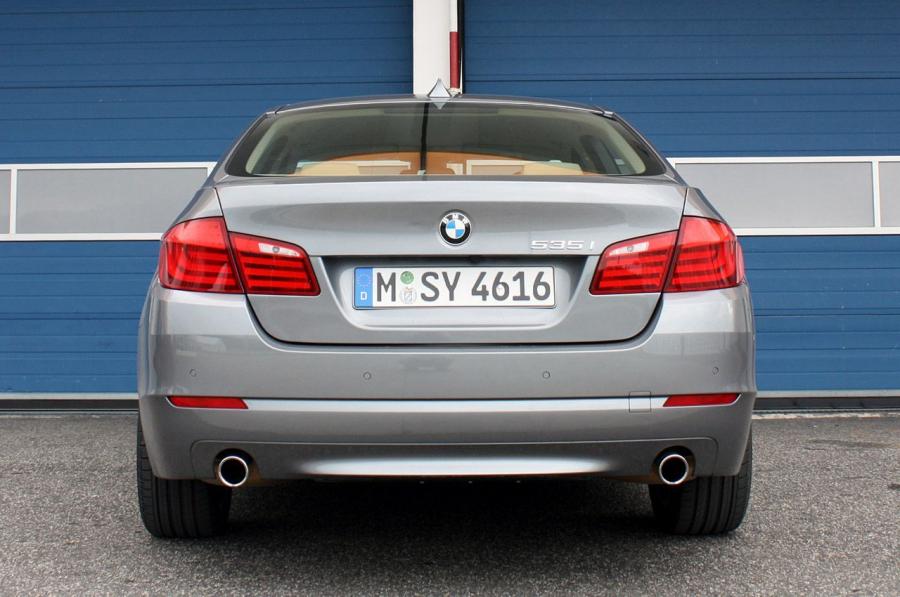  BMW 535i 2011 года  (фото 5 из 48)